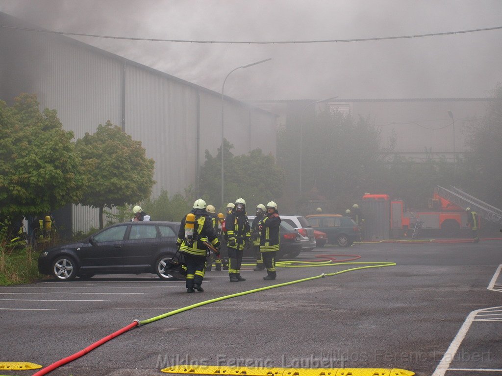 Brand in Lagerhalle Koeln Junkersdorf Toyota Allee P034.JPG